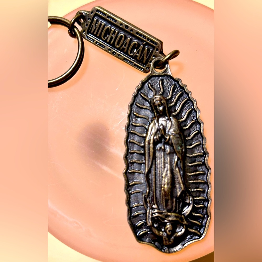 Unique Key Chain (Spanish words)